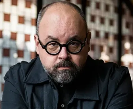 كارلوس زافون